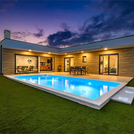 Dom wakacyjny Aura By Interhome
