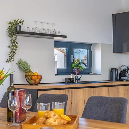 Casa vacanze Aura By Interhome *