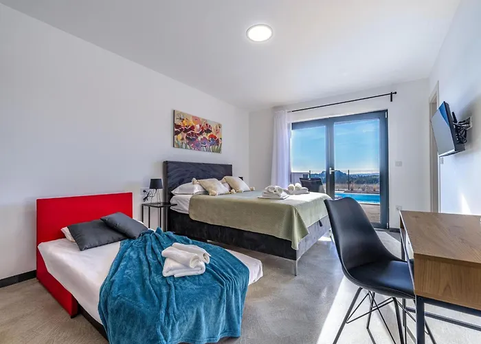 Aura By Interhome *
