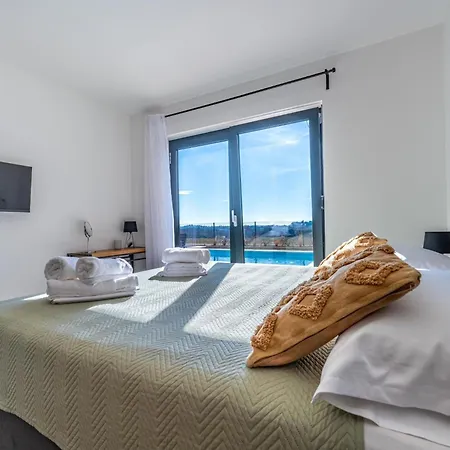 Aura By Interhome Vakantiehuis Pula