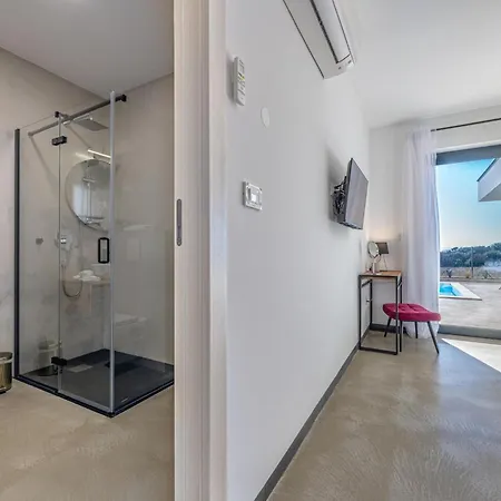 Aura By Interhome *